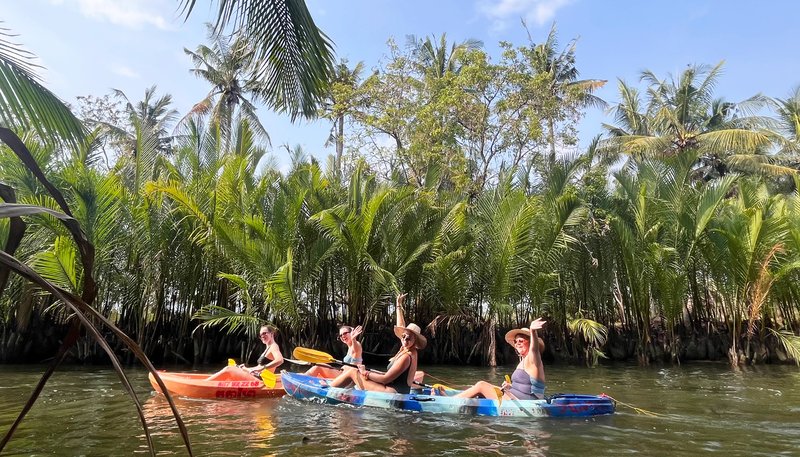 Cambodia Kampot Kayaking